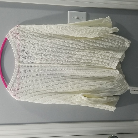 NWT POL sweater. Large - Picture 4 of 4